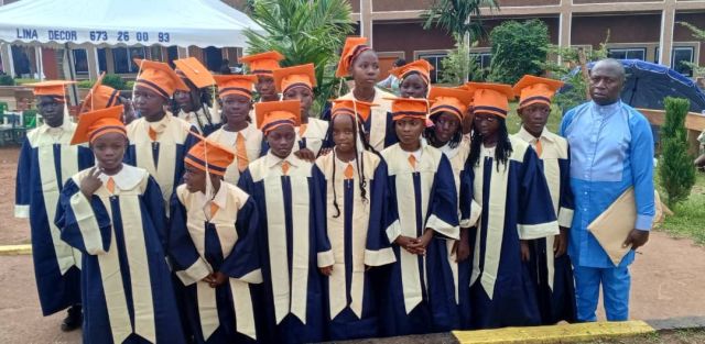 Primary graduates with a teacher